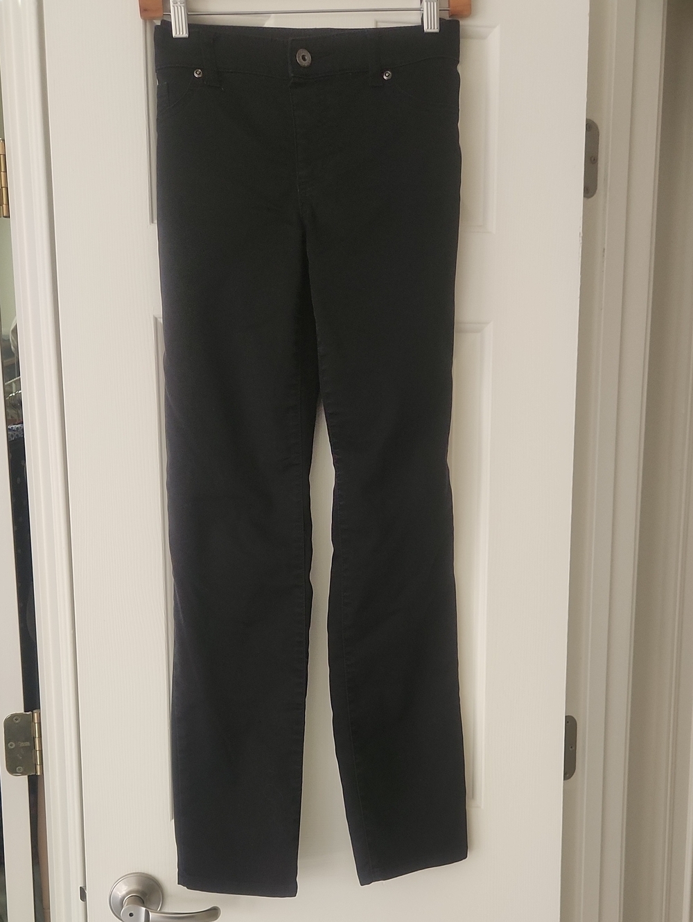 Chico's Black Straight-Leg Women’s Jeans